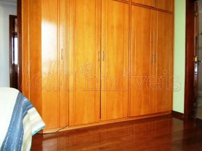 Apartamento para alugar com 4 quartos, 220m² - Foto 15