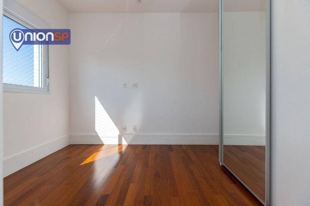 Apartamento à venda com 3 quartos, 157m² - Foto 10