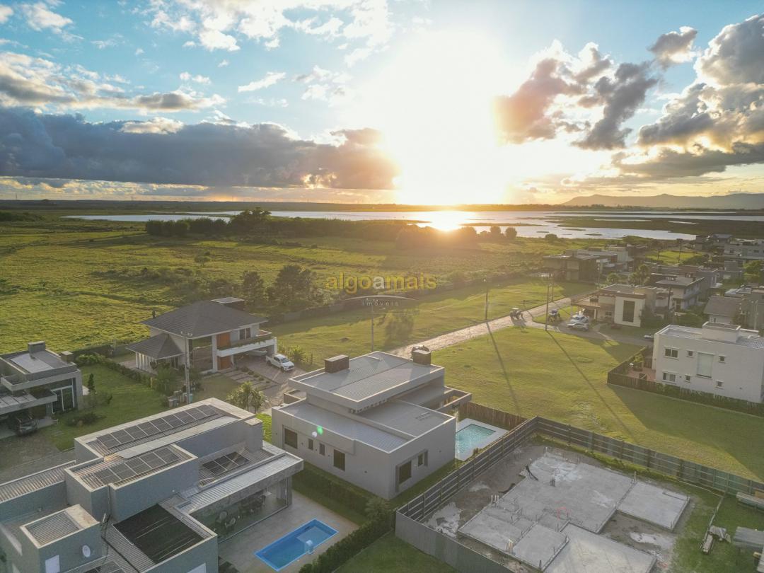 Casa de Condomínio à venda com 4 quartos, 268m² - Foto 8