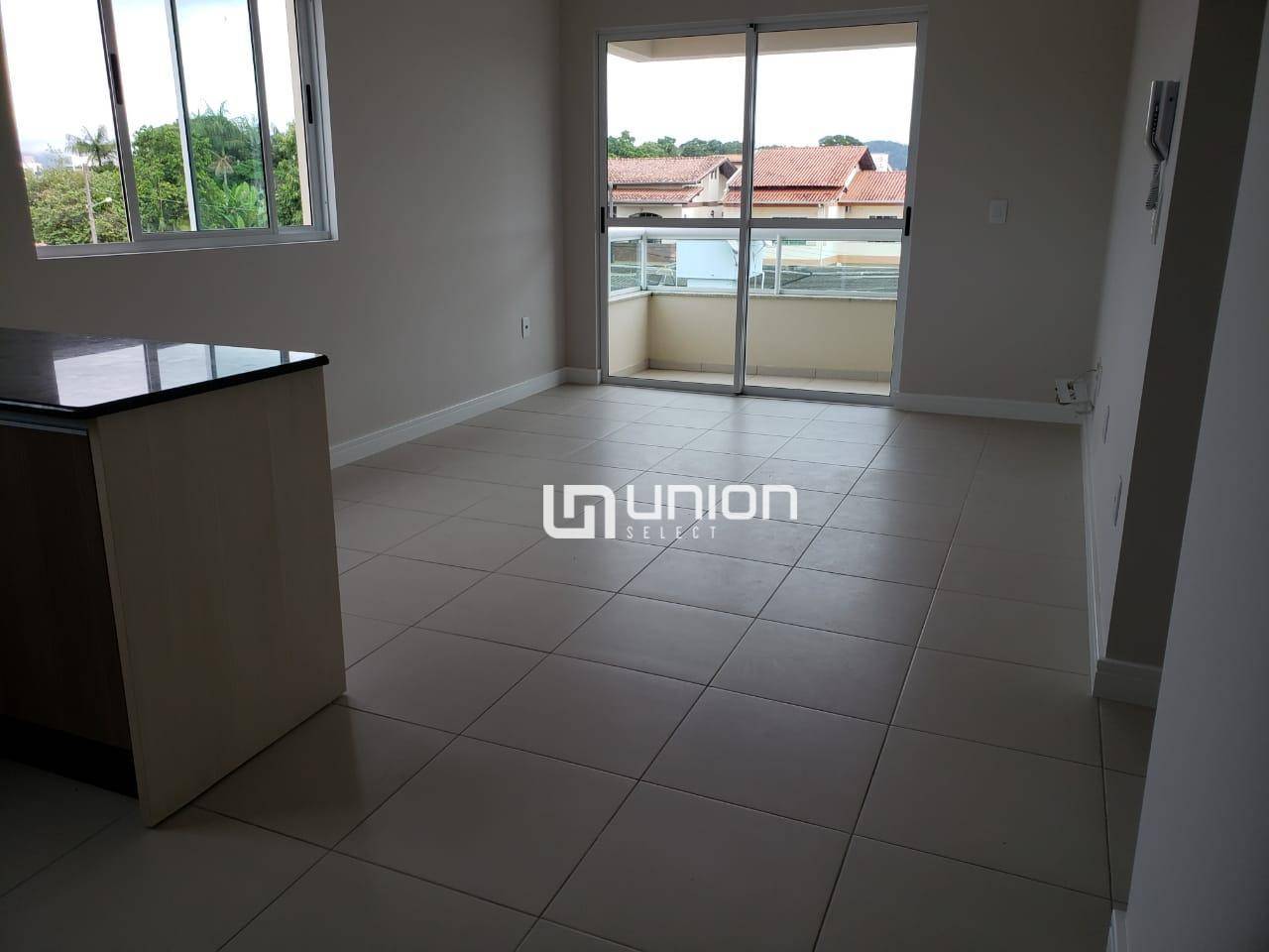 Apartamento à venda com 2 quartos, 79m² - Foto 6