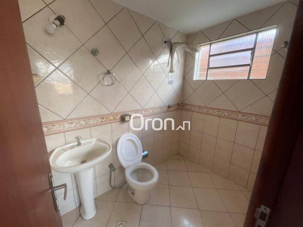 Casa à venda com 3 quartos, 242m² - Foto 22