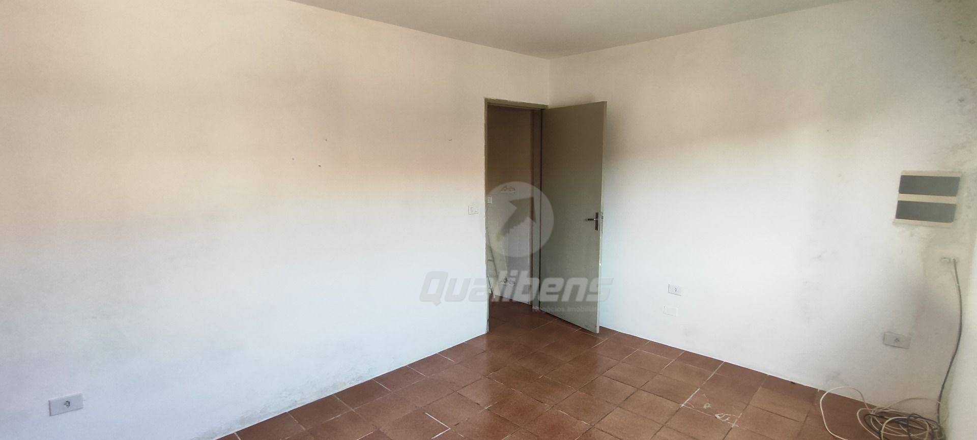 Sobrado à venda com 4 quartos, 200m² - Foto 3