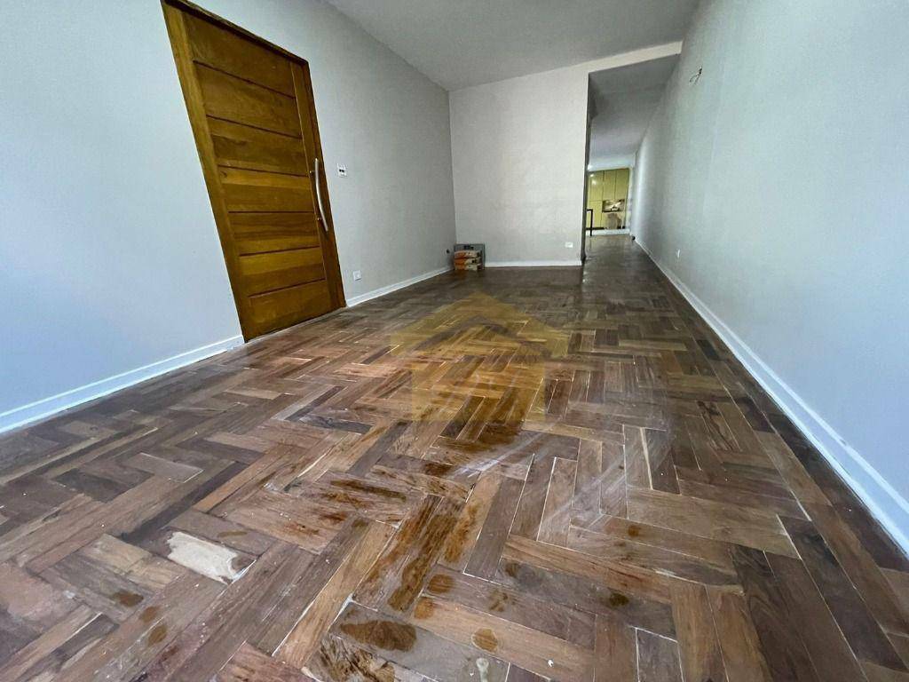 Sobrado à venda com 4 quartos, 240m² - Foto 3