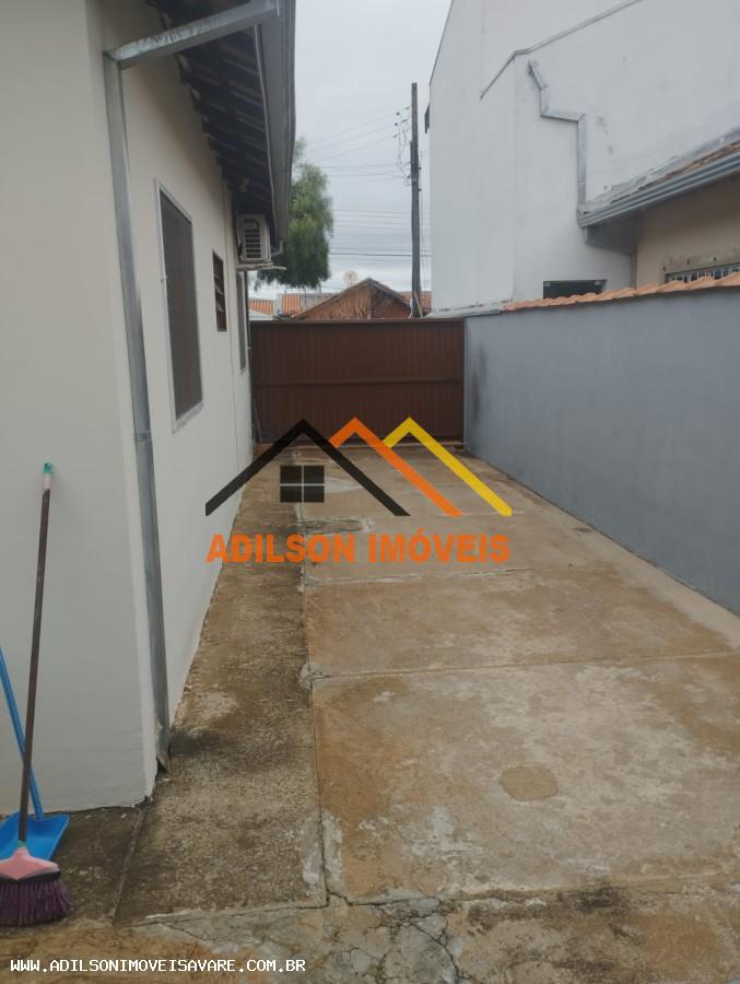 Casa à venda com 2 quartos, 40m² - Foto 9