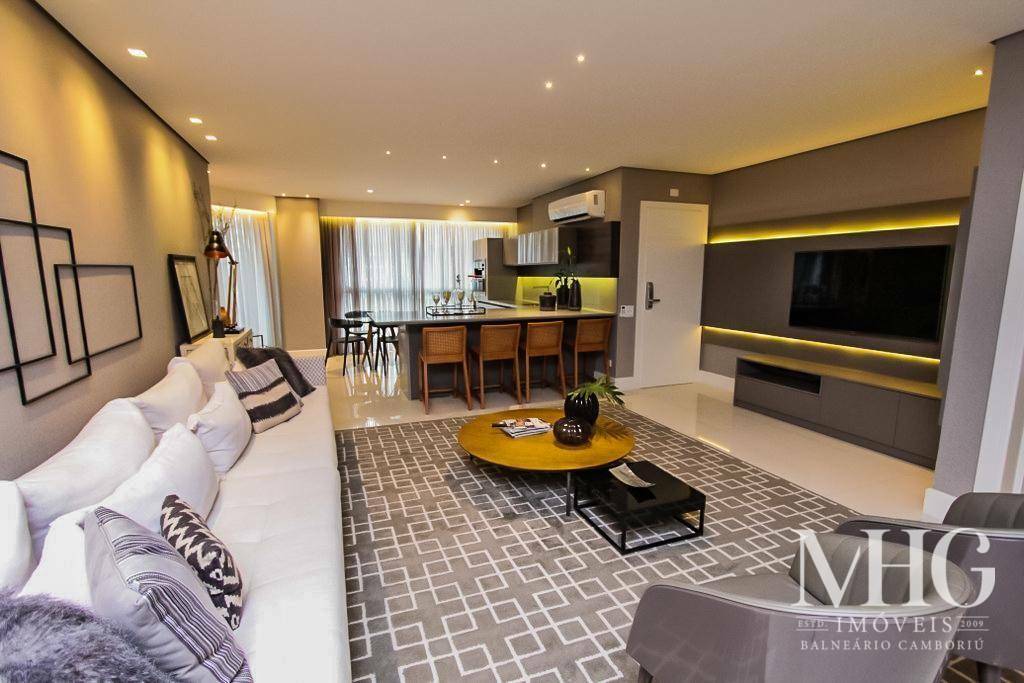 Apartamento à venda com 4 quartos, 207m² - Foto 10