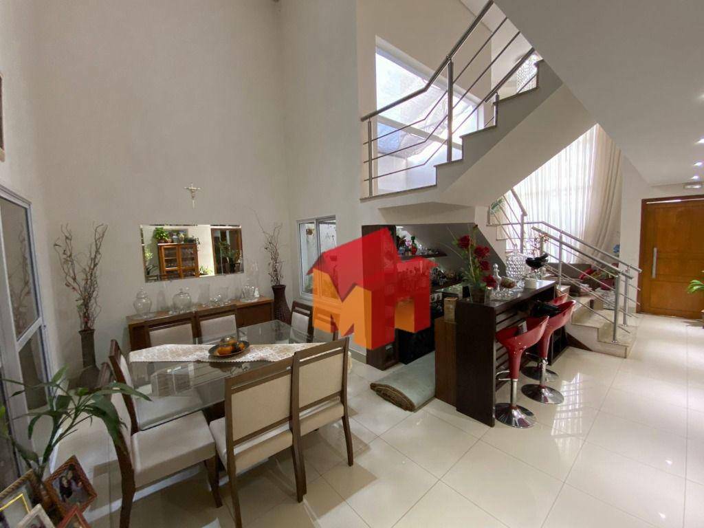 Casa à venda com 4 quartos, 305m² - Foto 8