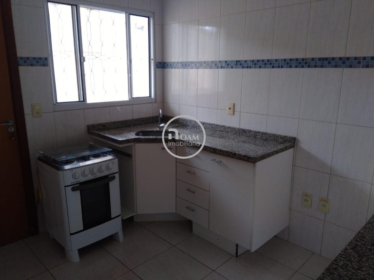 Apartamento à venda com 2 quartos, 63m² - Foto 4