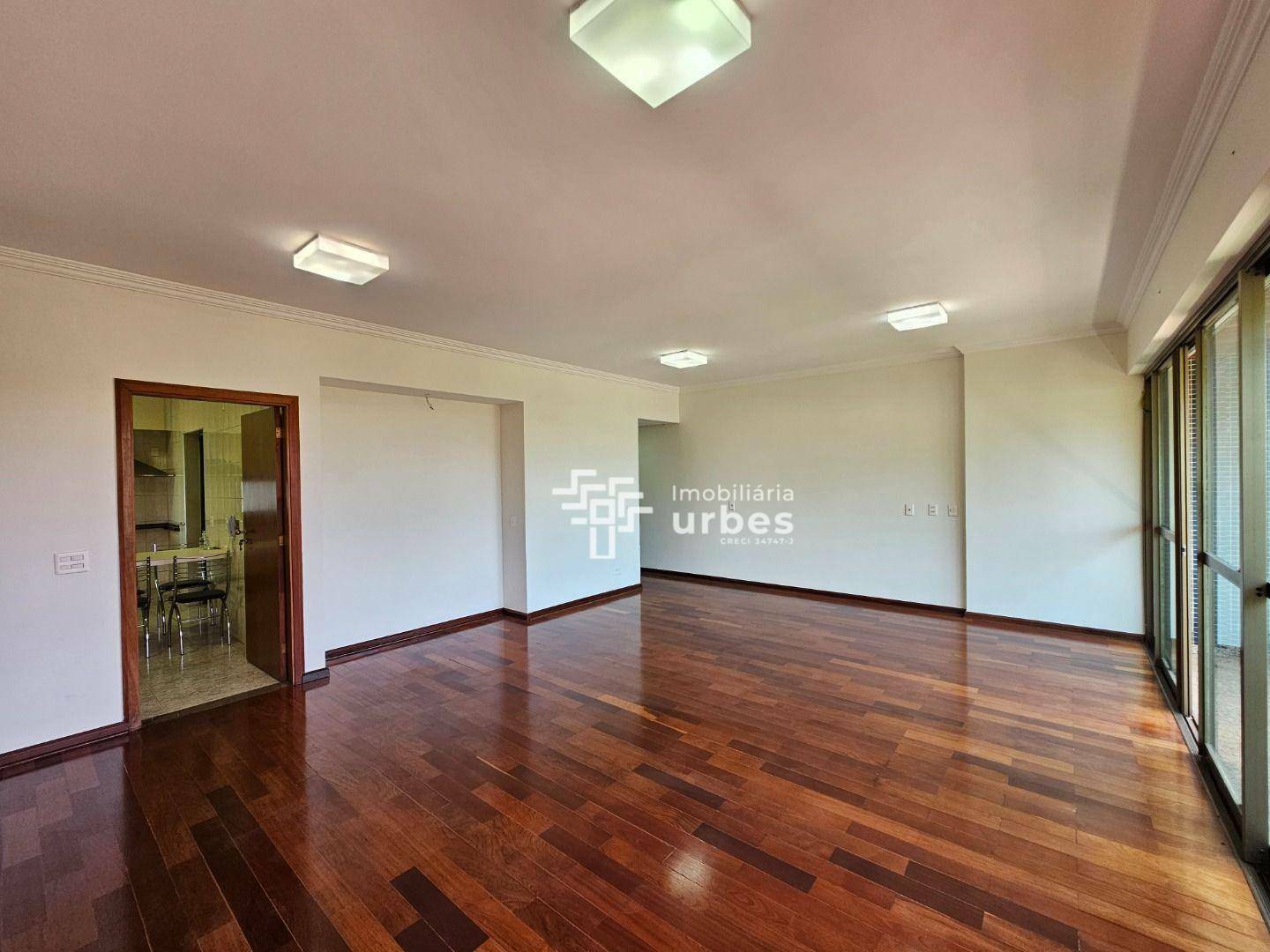 Apartamento à venda com 4 quartos, 157m² - Foto 6