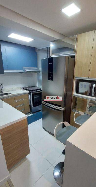 Apartamento à venda com 2 quartos, 60m² - Foto 13