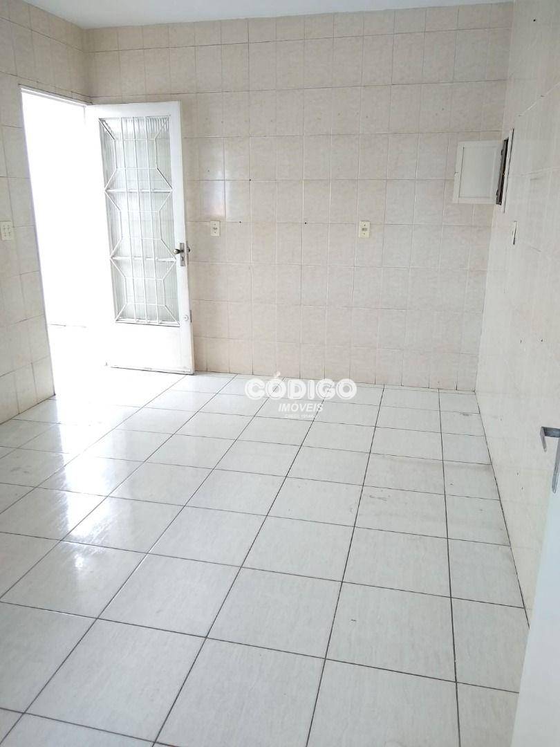 Casa à venda com 3 quartos, 160m² - Foto 4