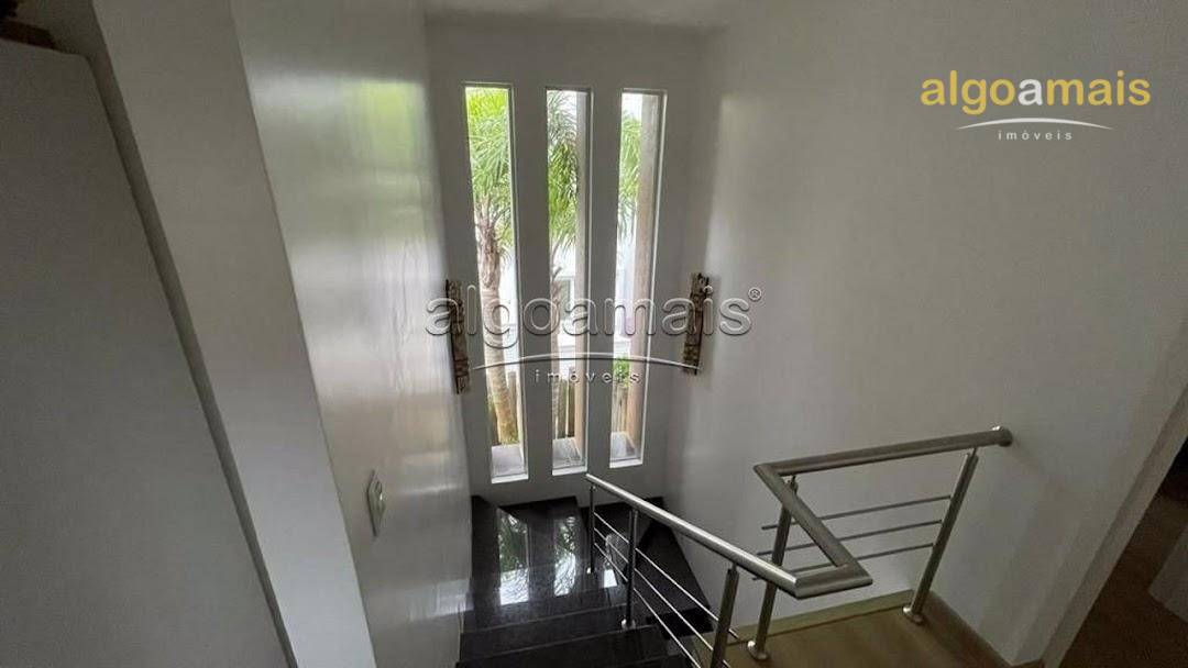 Casa de Condomínio à venda com 4 quartos, 250m² - Foto 14