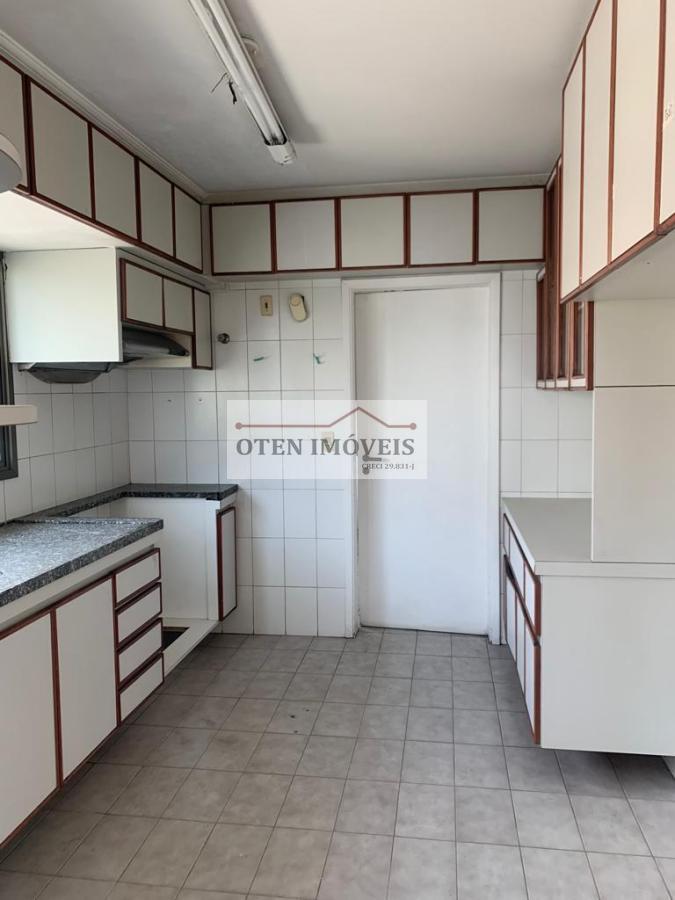 Apartamento à venda com 3 quartos, 192m² - Foto 23