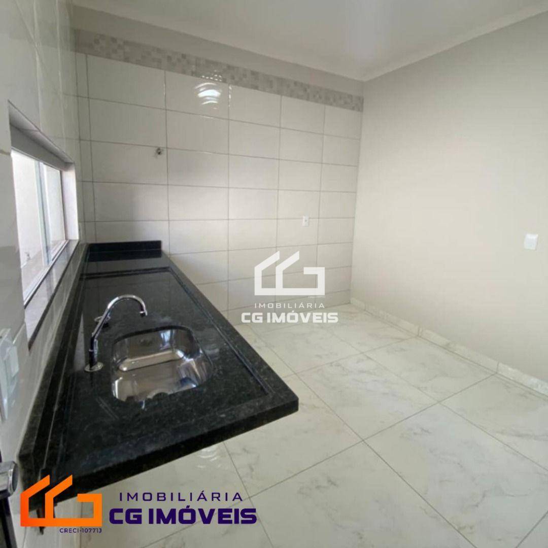 Casa à venda com 2 quartos, 80m² - Foto 4