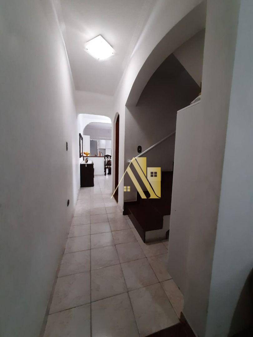 Sobrado à venda com 3 quartos, 500m² - Foto 3