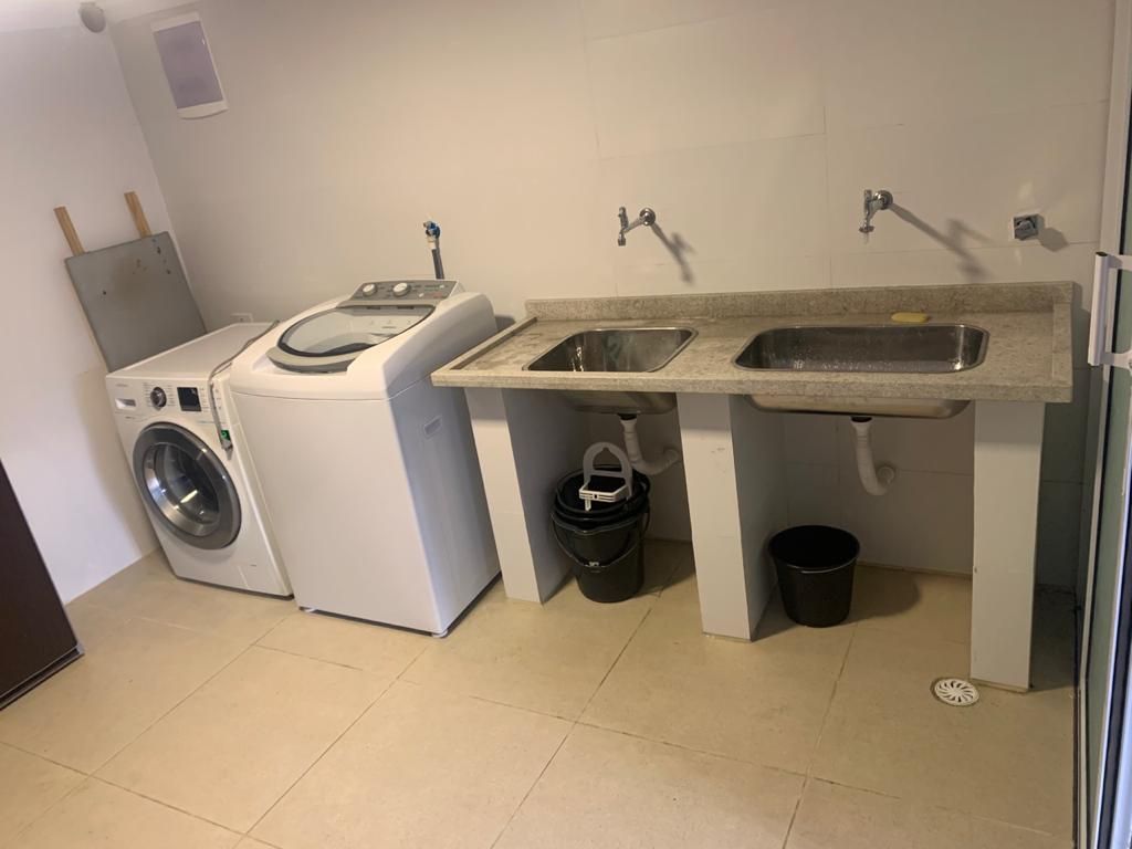 Sobrado à venda com 2 quartos, 380m² - Foto 33