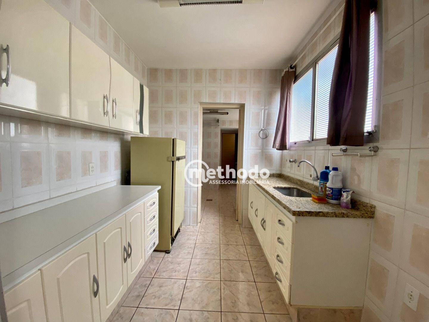 Apartamento à venda com 4 quartos, 140m² - Foto 9