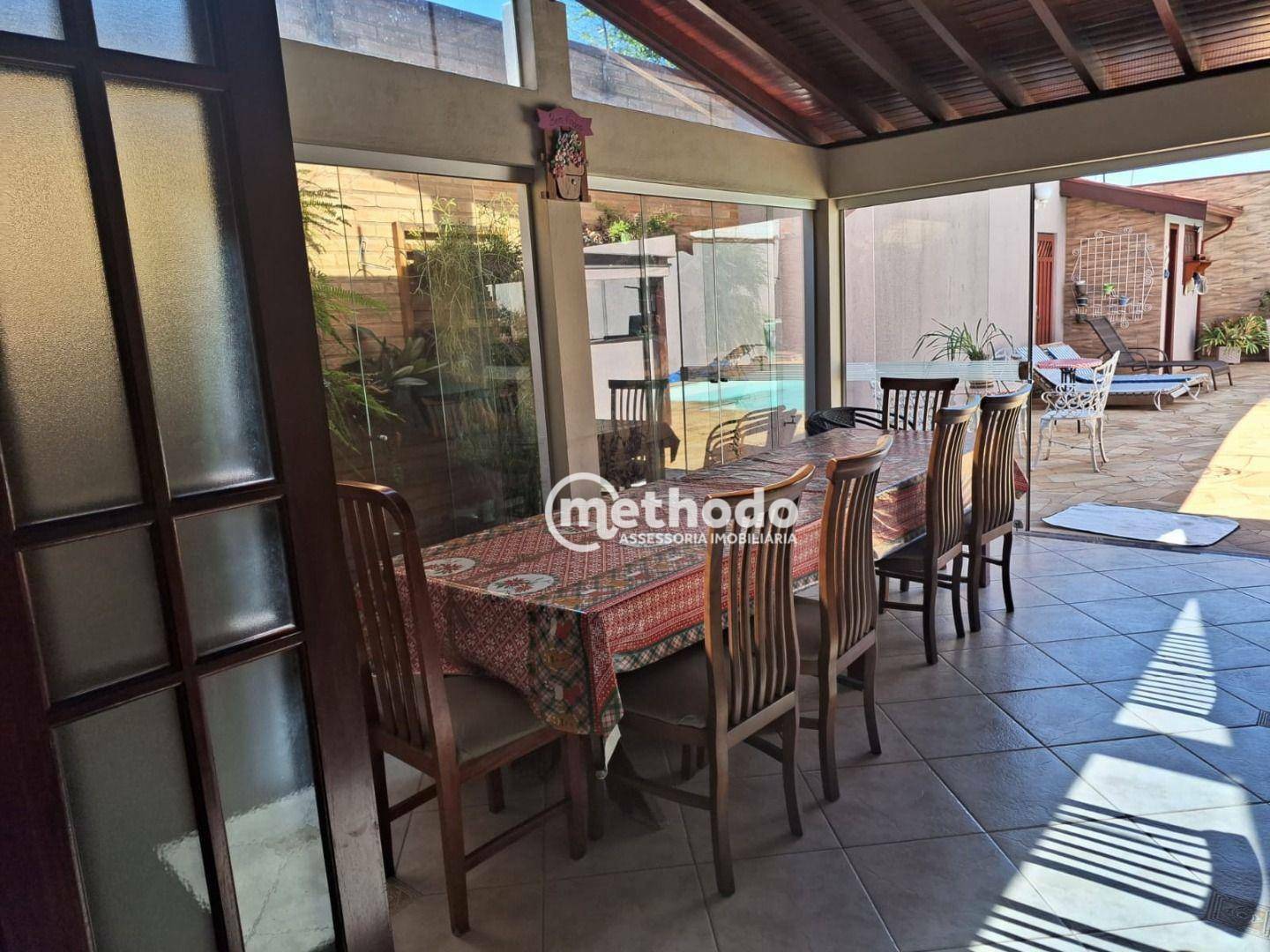 Casa à venda com 4 quartos, 330m² - Foto 52