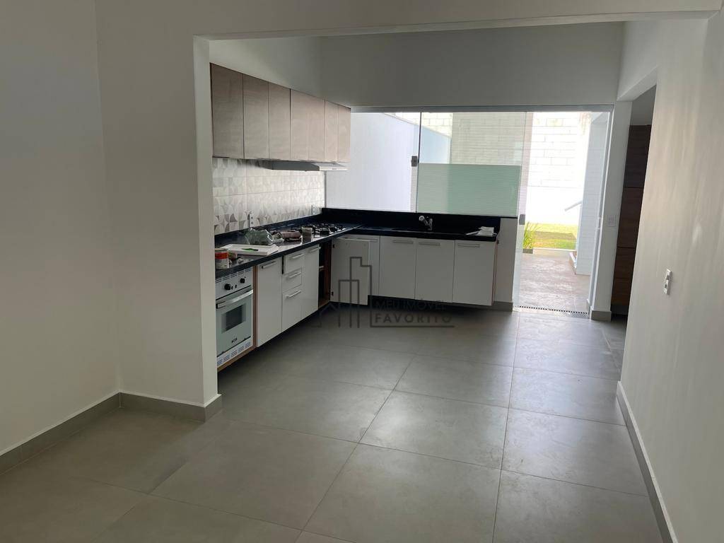 Casa à venda com 3 quartos, 190m² - Foto 15