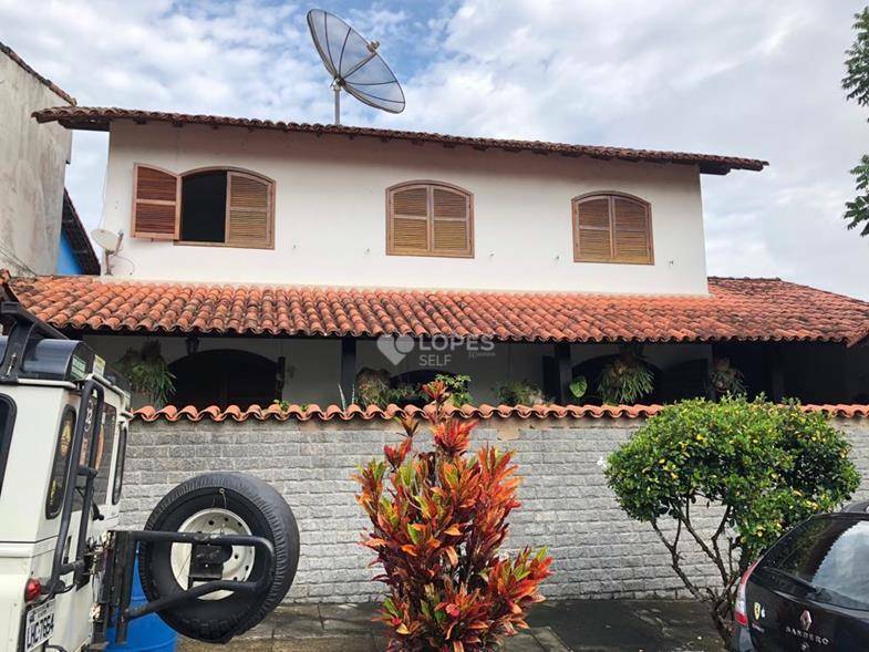 Casa de Condomínio à venda com 6 quartos, 400m² - Foto 2