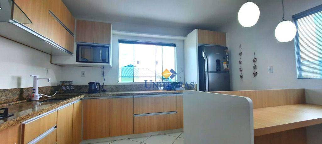 Sobrado à venda com 3 quartos, 213m² - Foto 9