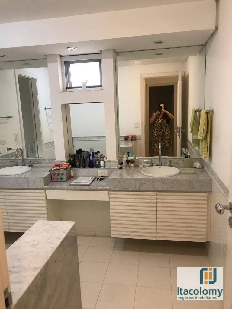 Casa de Condomínio à venda com 4 quartos, 460m² - Foto 17