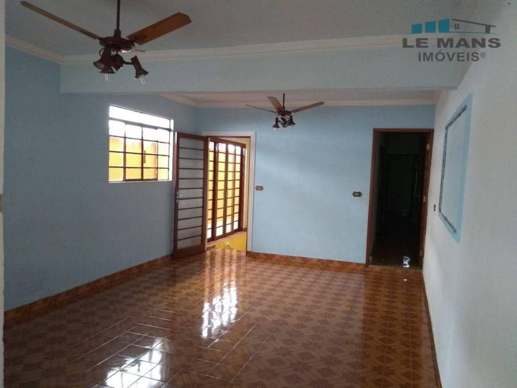 Casa à venda com 2 quartos, 150m² - Foto 6