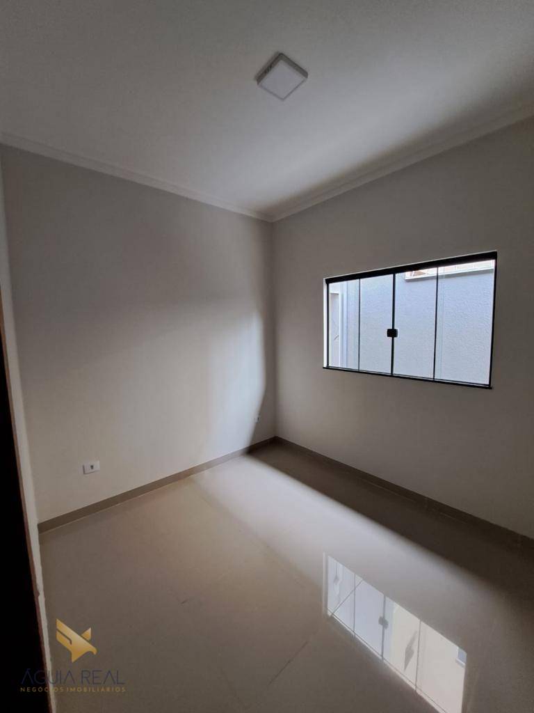 Casa à venda com 3 quartos, 90m² - Foto 7