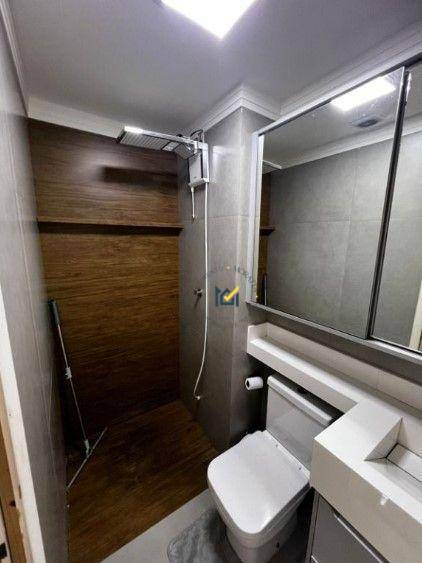 Apartamento para alugar com 2 quartos, 49m² - Foto 11