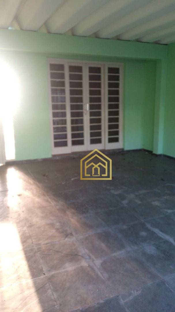 Sobrado à venda com 3 quartos, 3400m² - Foto 14