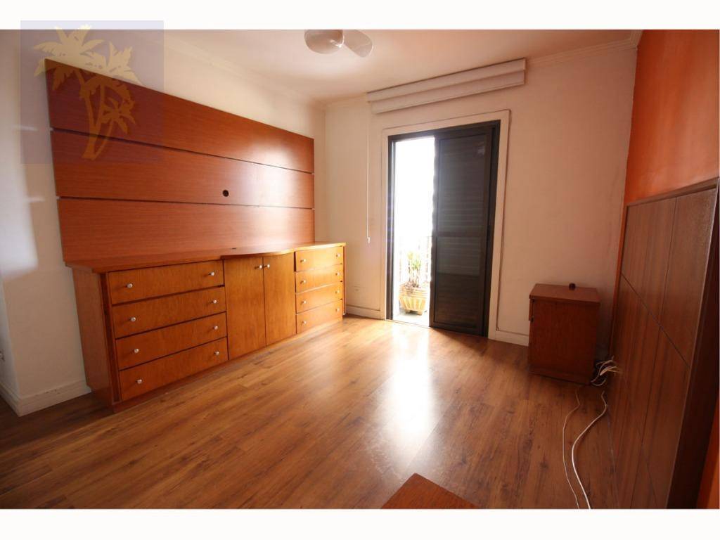 Apartamento à venda com 3 quartos, 140m² - Foto 11