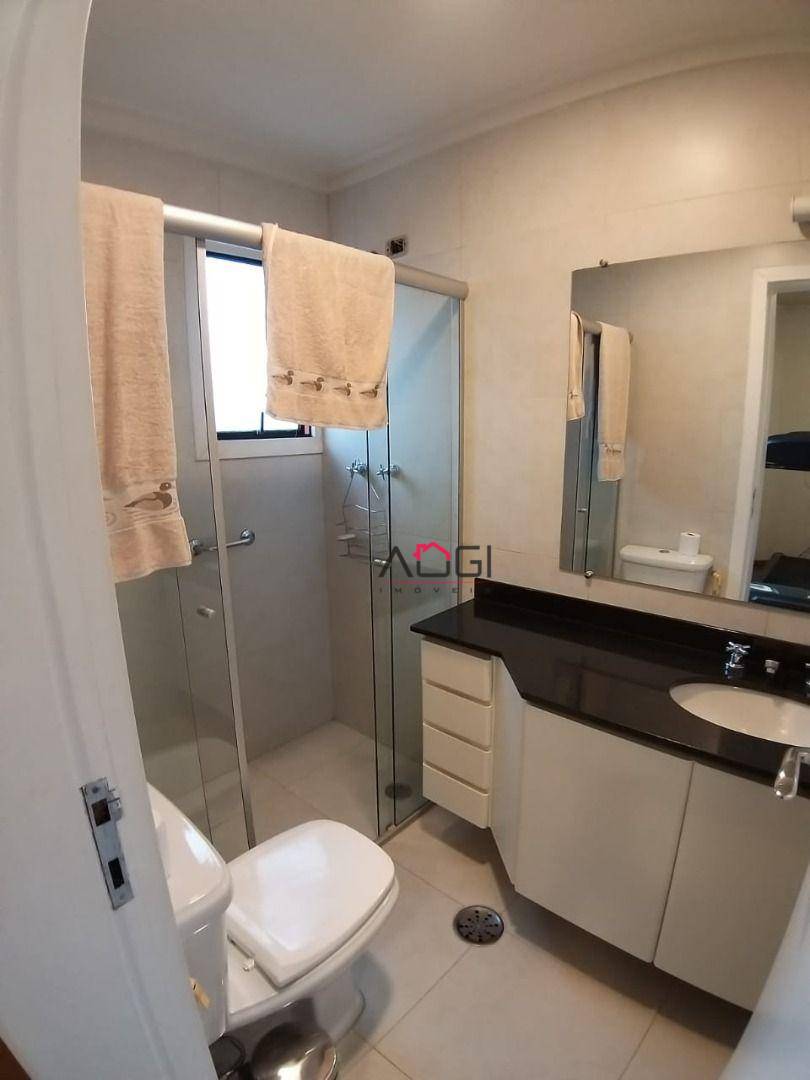 Apartamento à venda com 3 quartos, 197m² - Foto 19