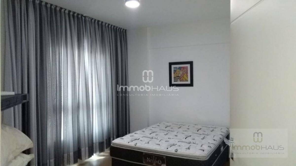 Apartamento à venda com 3 quartos, 132m² - Foto 17