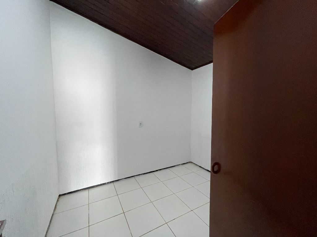 Casa à venda com 4 quartos, 400m² - Foto 35