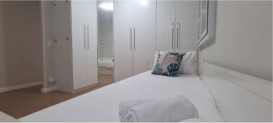 Apartamento à venda com 2 quartos, 70m² - Foto 3