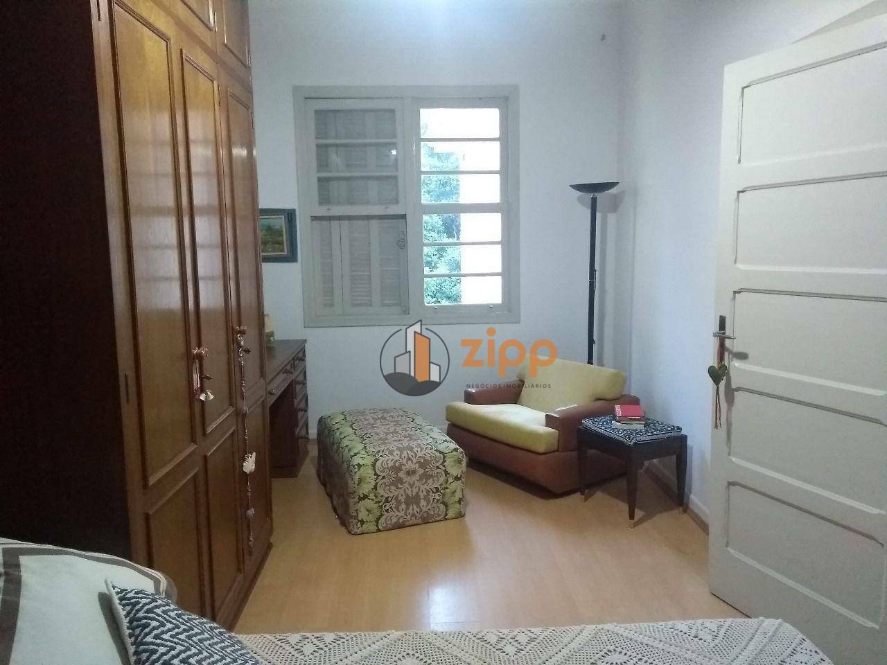 Sobrado à venda com 3 quartos, 230m² - Foto 2