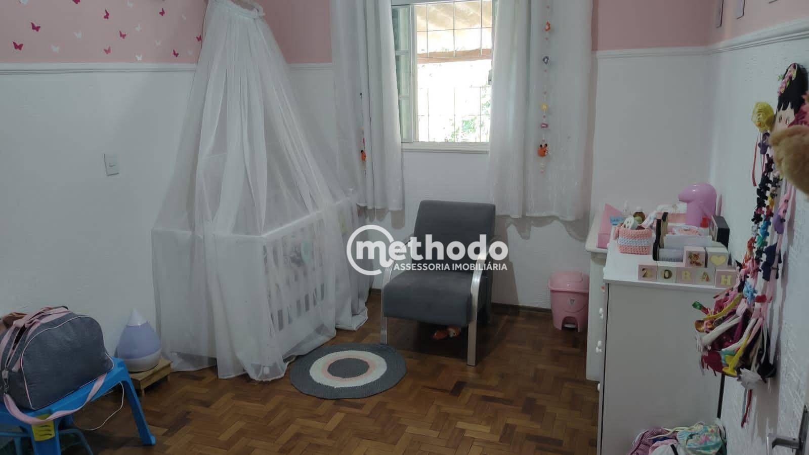 Casa à venda com 2 quartos, 187m² - Foto 3