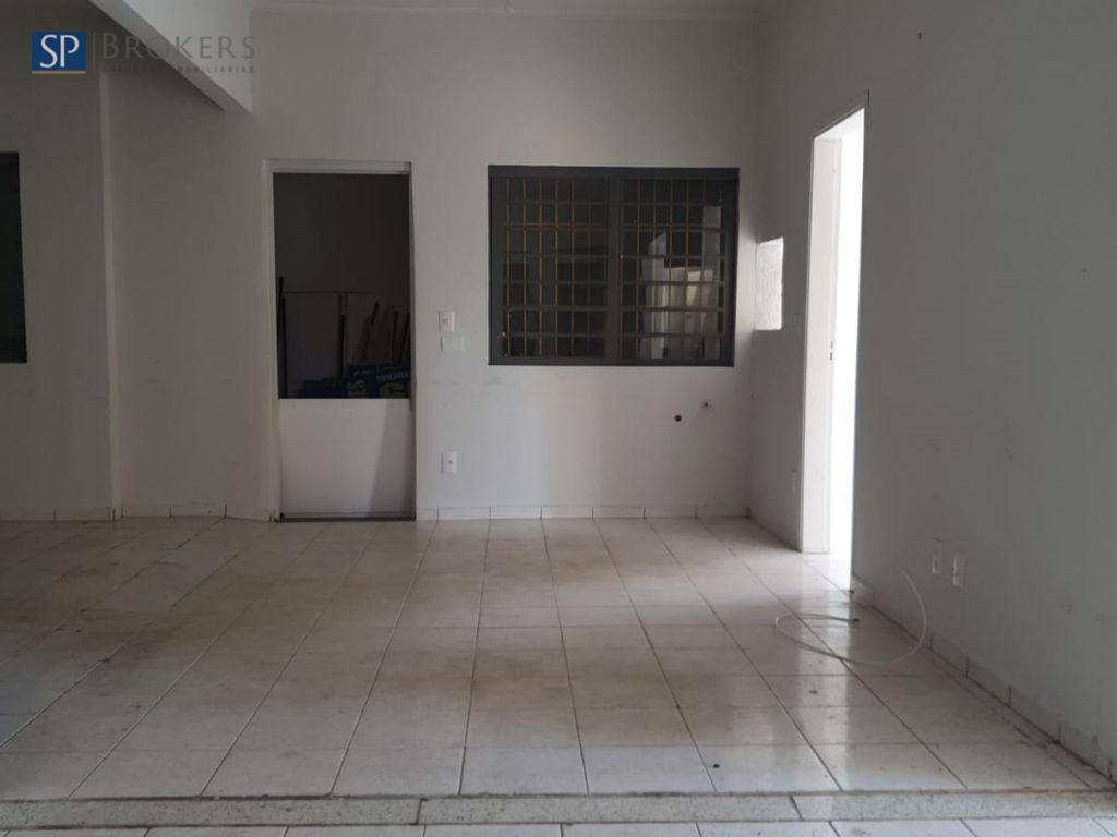 Casa para alugar com 4 quartos, 290m² - Foto 10