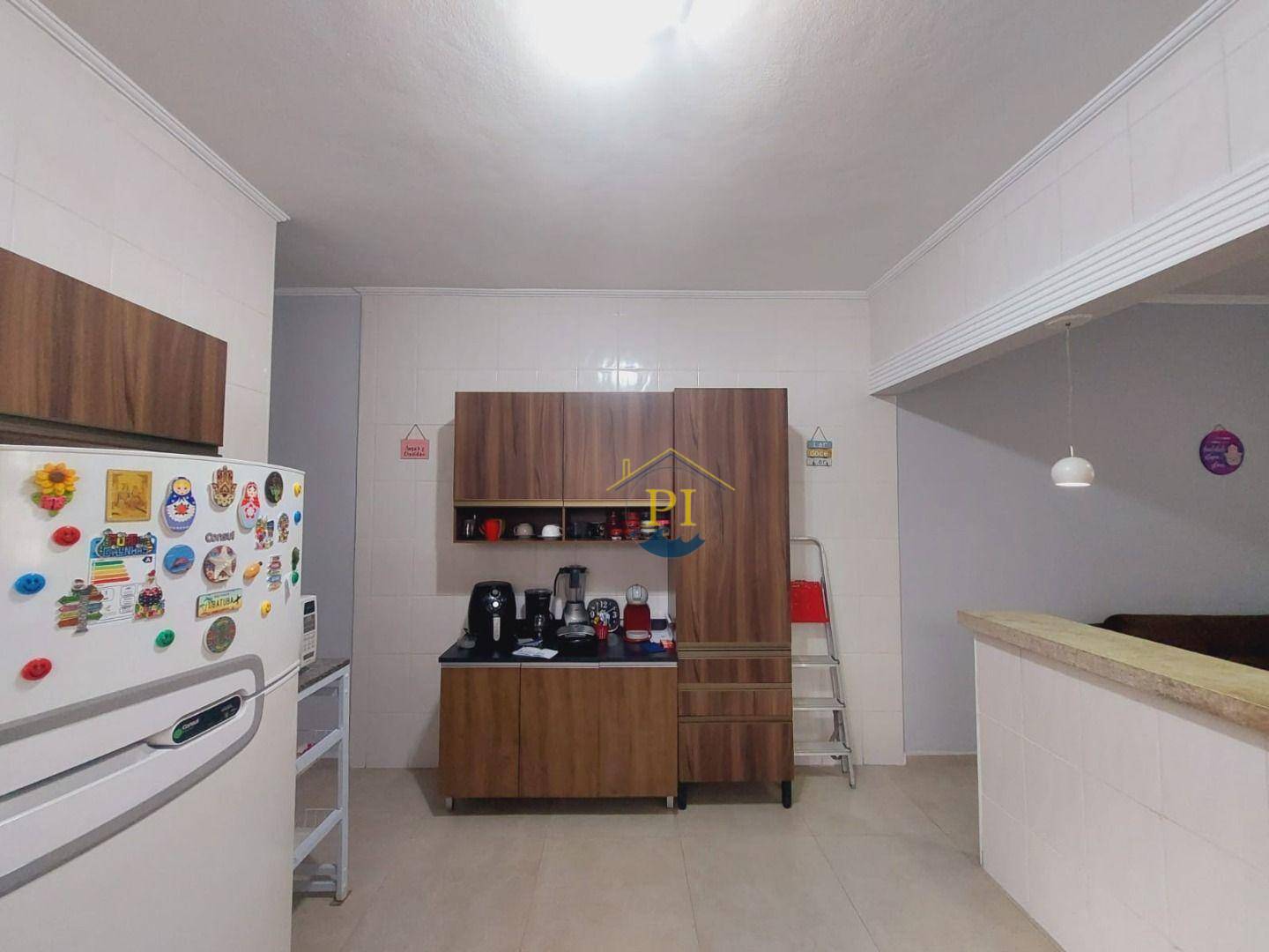 Casa à venda com 2 quartos, 75m² - Foto 13