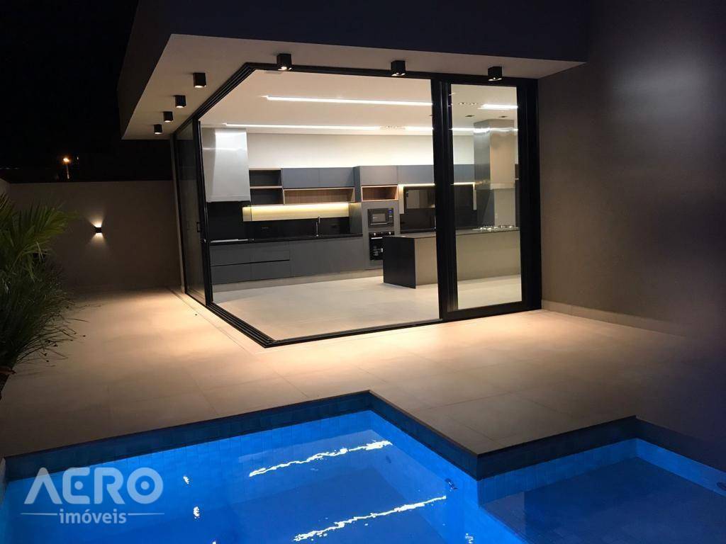 Casa de Condomínio à venda com 3 quartos, 260m² - Foto 3