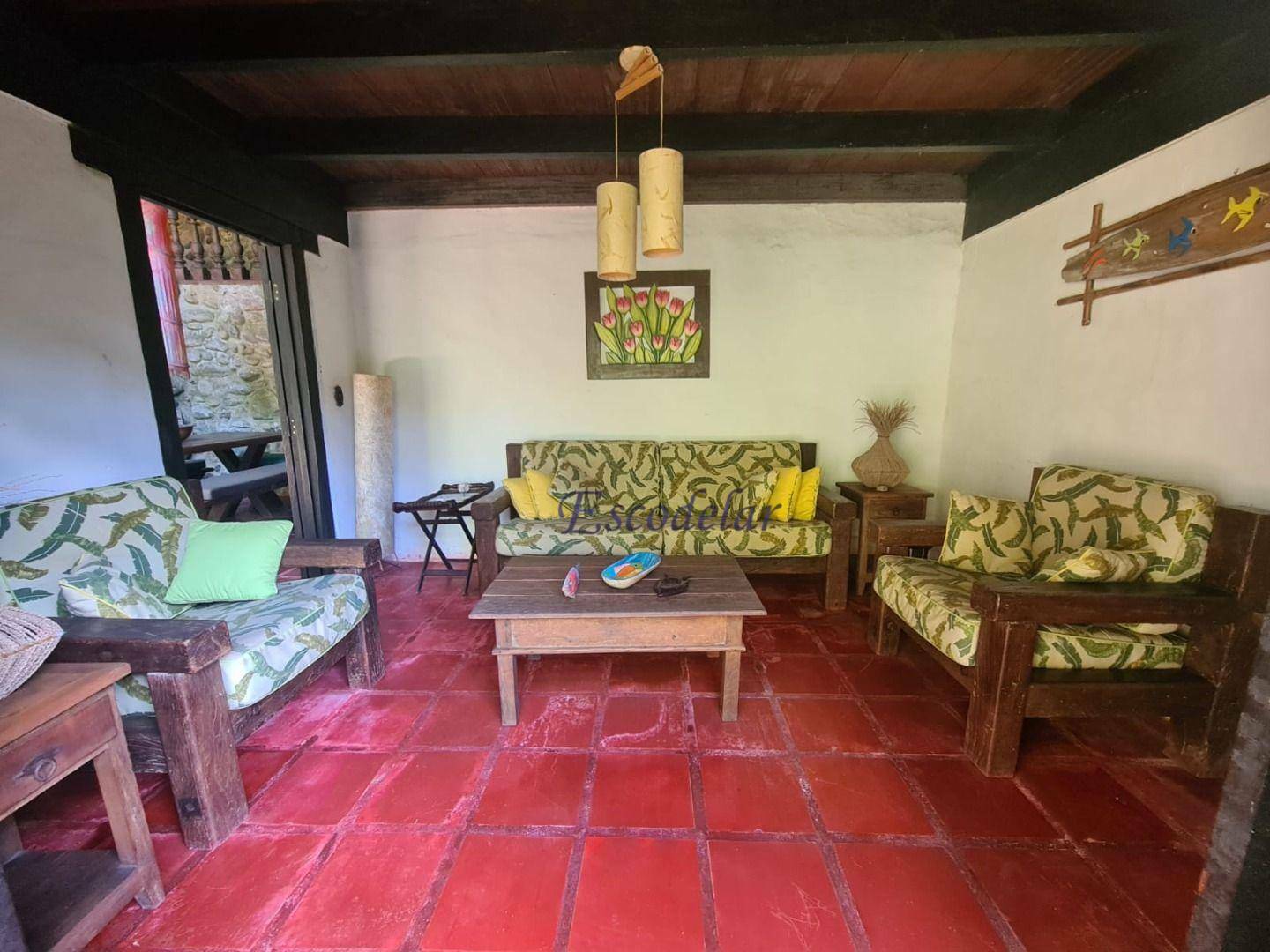 Casa à venda com 2 quartos, 154m² - Foto 2