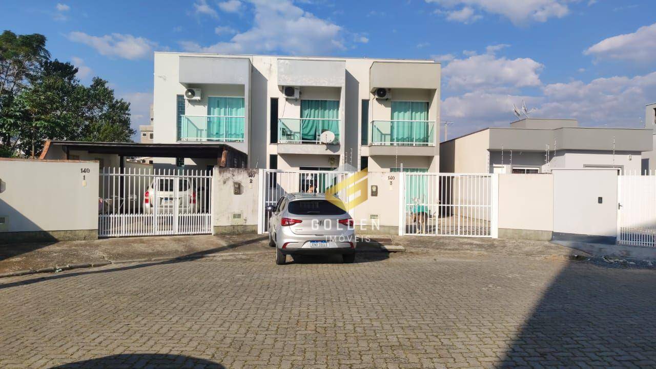 Sobrado à venda com 2 quartos, 70m² - Foto 1