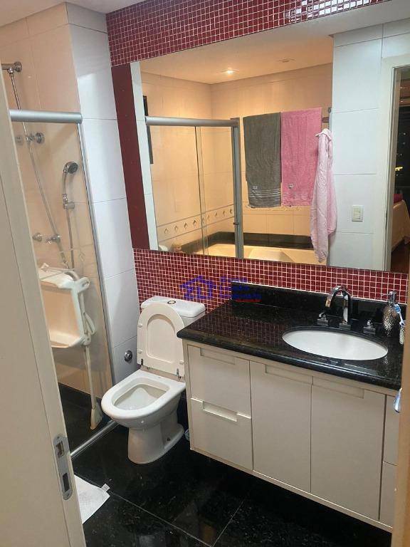 Apartamento à venda com 3 quartos, 186m² - Foto 14