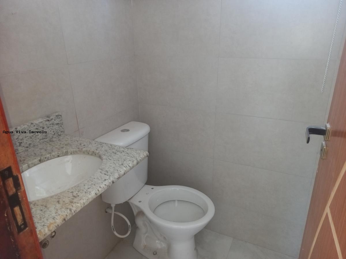 Casa à venda com 2 quartos, 100m² - Foto 3
