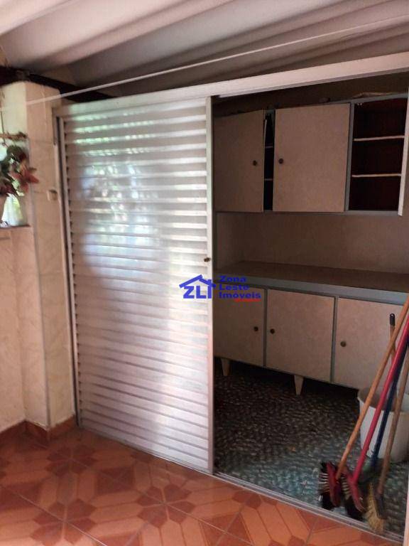 Sobrado à venda com 2 quartos, 172m² - Foto 13