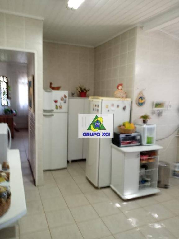 Chácara à venda com 3 quartos, 168m² - Foto 17