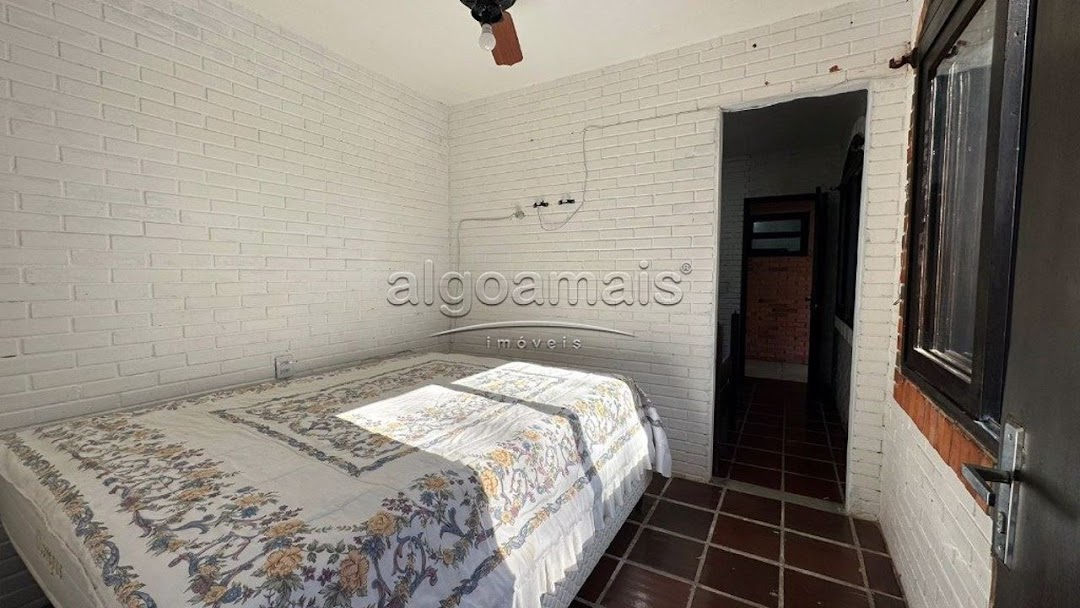 Casa à venda com 3 quartos, 198m² - Foto 16