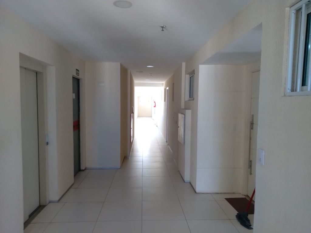 Apartamento à venda com 2 quartos, 57m² - Foto 6