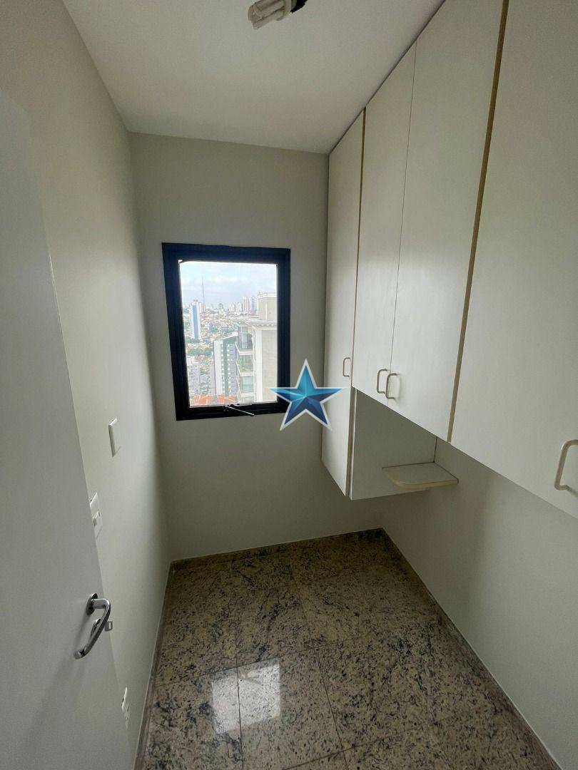 Apartamento para alugar com 3 quartos, 130m² - Foto 22