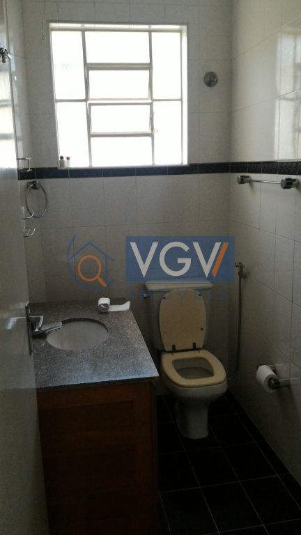 Casa à venda com 4 quartos, 220m² - Foto 13