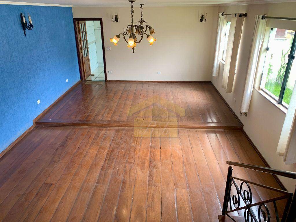 Casa para alugar com 2 quartos, 180m² - Foto 5